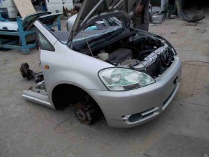 Toyota Ipsum Half Cut